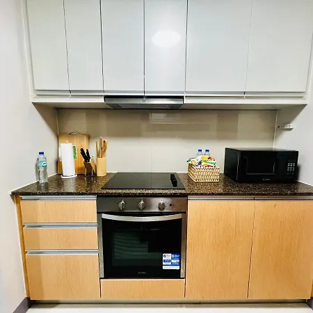 Bgc Luxury Condo - Balcony, Pool, Wi-Fi, City View - Suite 25 Manila Exterior photo